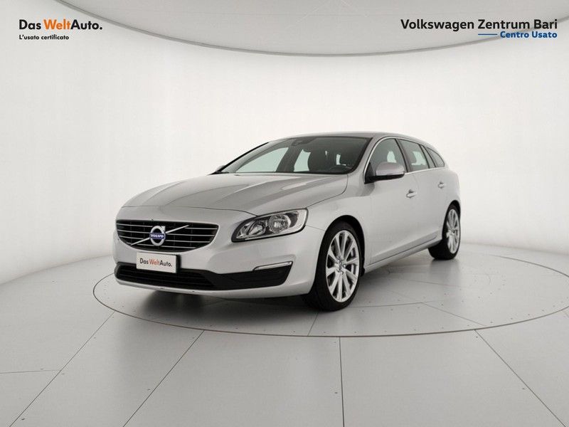 Volvo V60 .0 d2 momentum