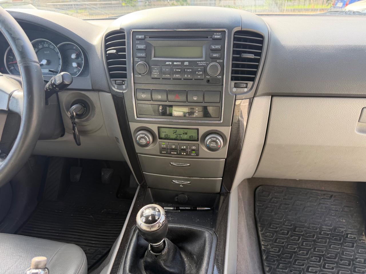 Kia Sorento 2.5 16V CRDI 4x4 - traina 3.400 kg - 2009