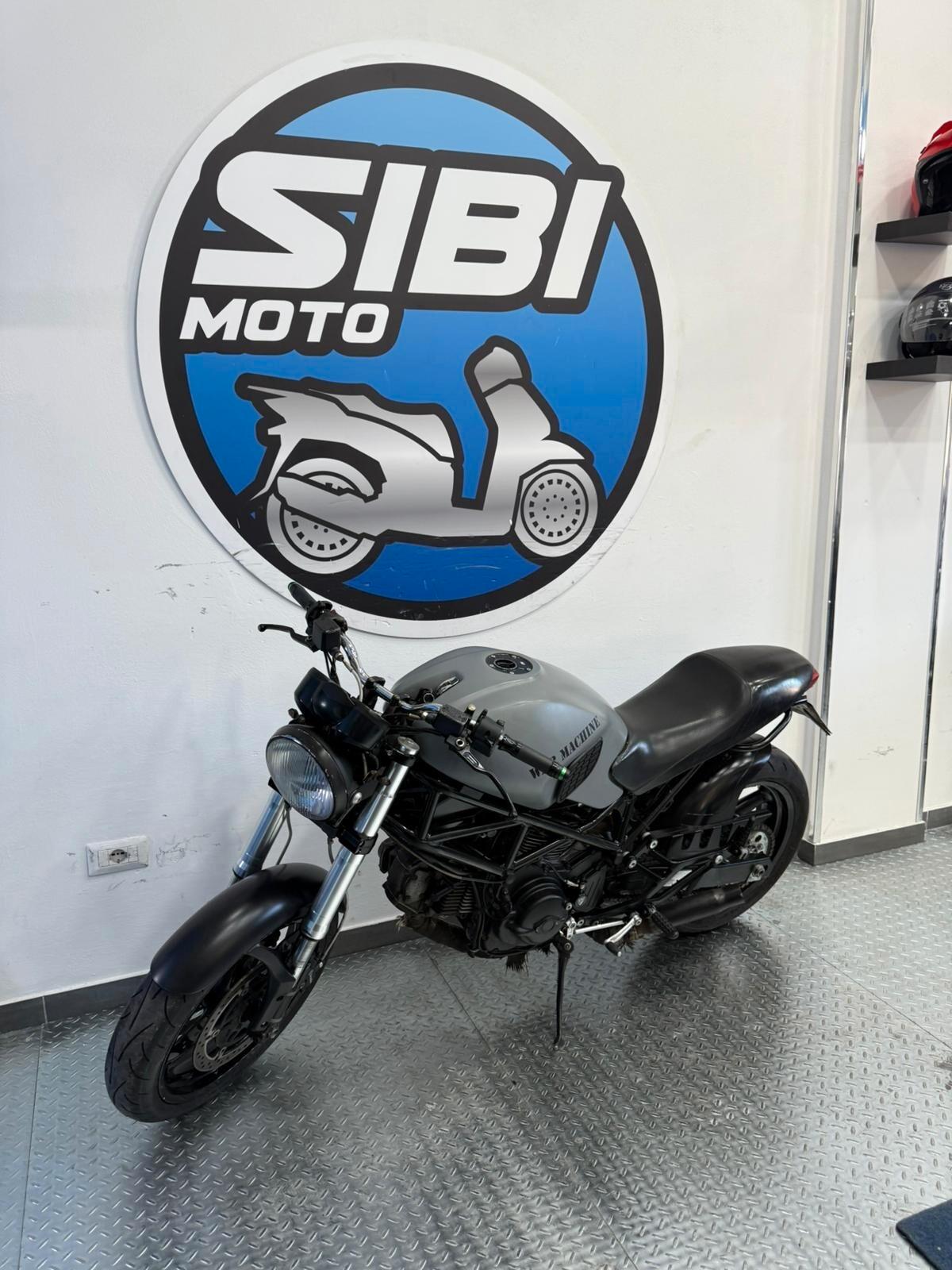 DUCATI MONSTER 695