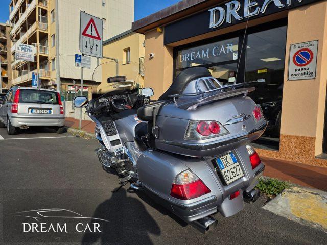 HONDA GL 1800 GOLD WING TOUR - NAVI - AIRBAG - RETROMARCIA