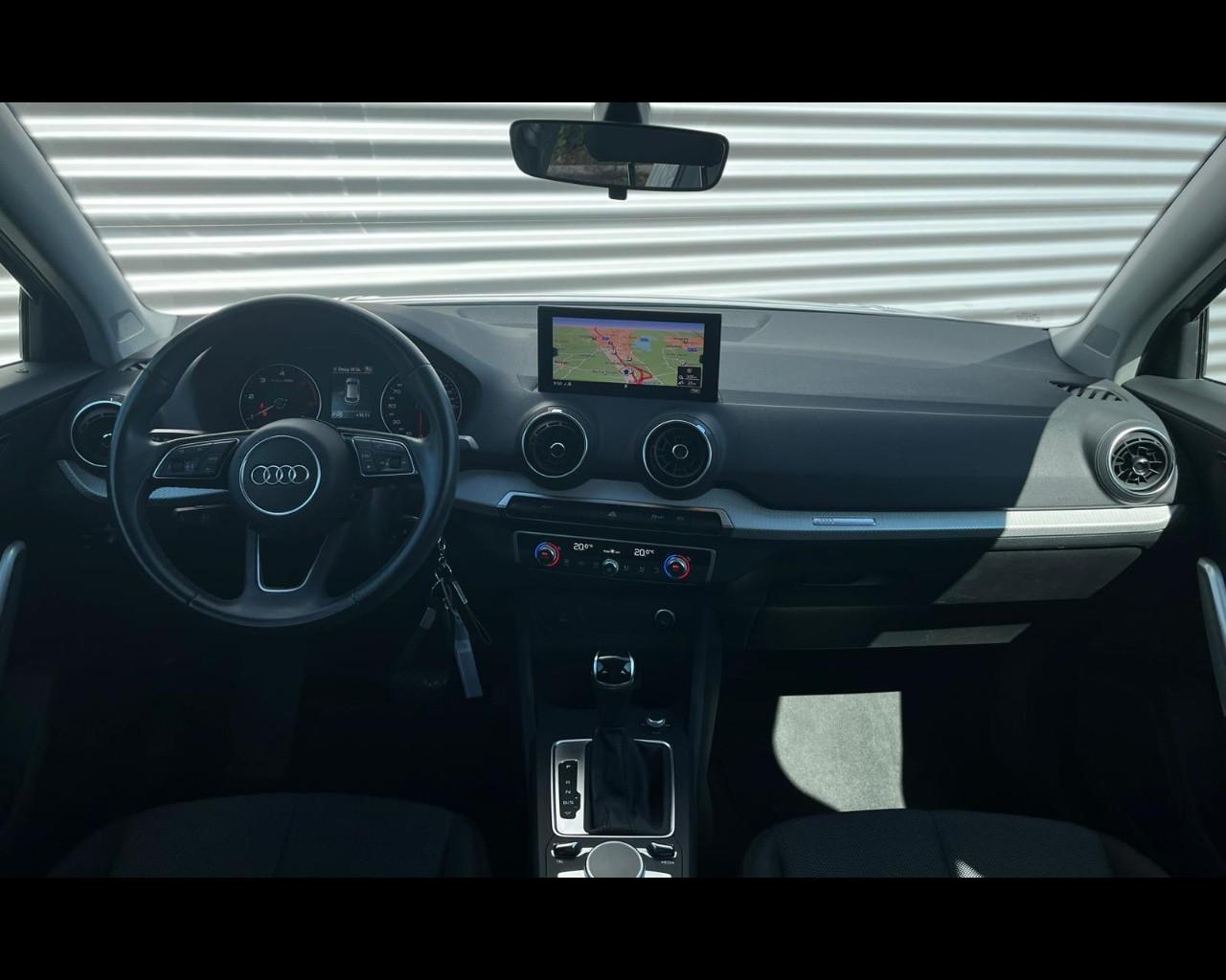 AUDI Q2 30 TDI S-TRONIC BUSINESS
