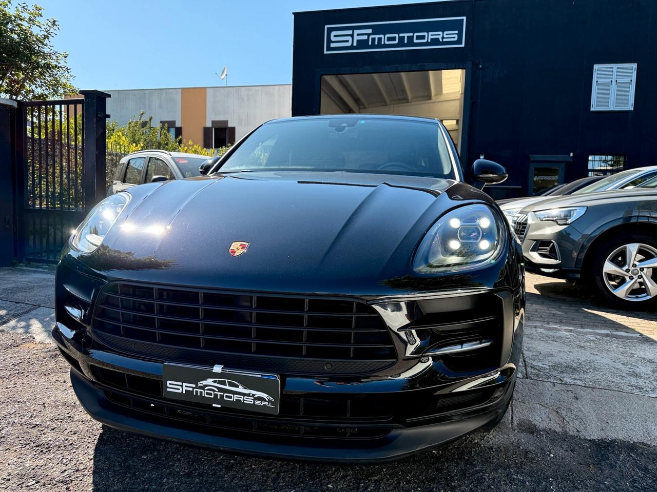 Porsche Macan 2.0 Black Edition