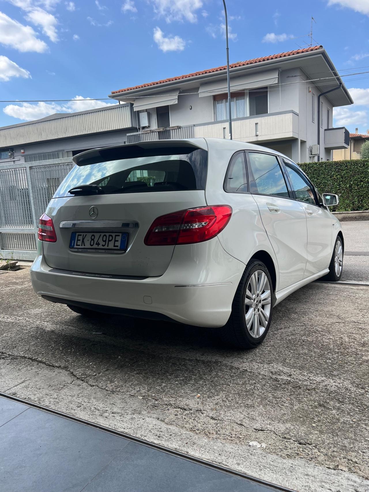 Mercedes-benz B 160 BlueEFFICIENCY Premium
