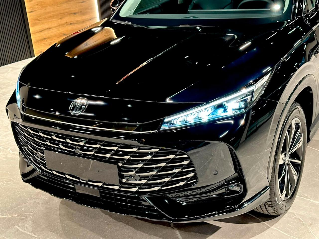 MG HS Hybrid+ Luxury