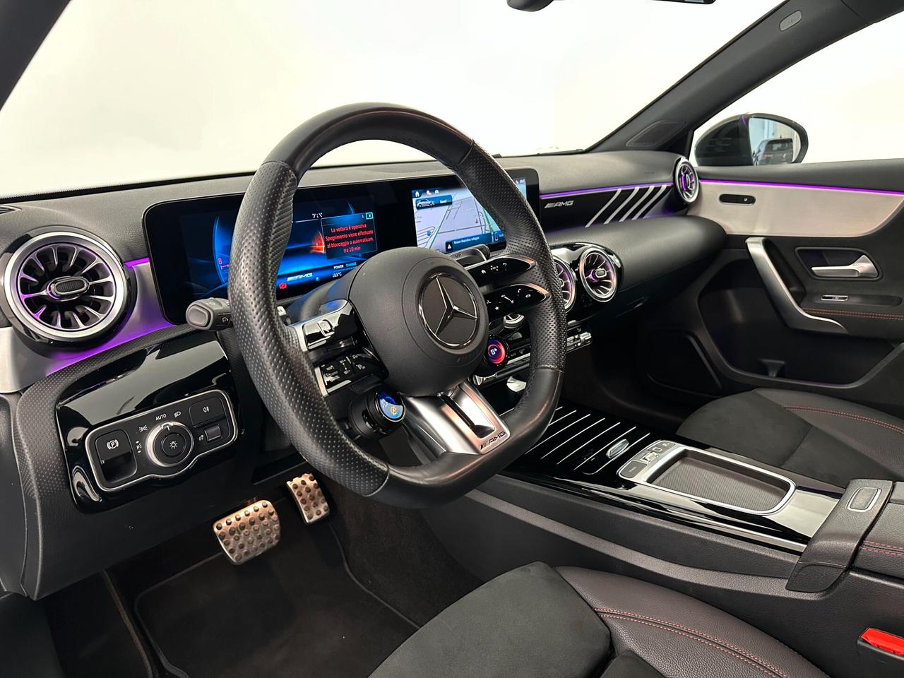 Mercedes-benz A 35 AMG 4 MATIC