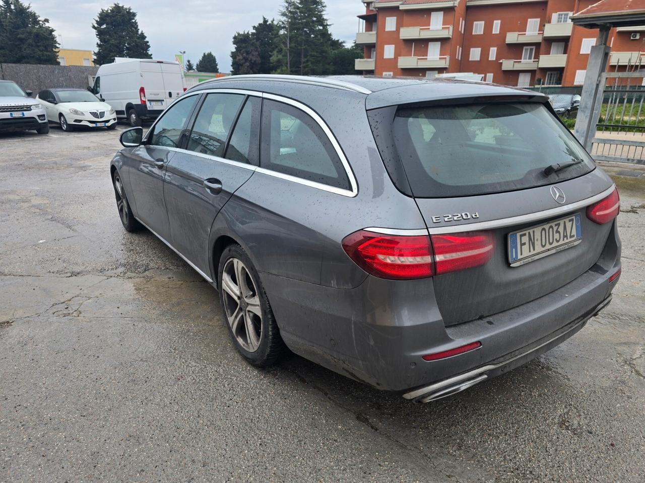 Mercedes-benz E 220 d S.W. Auto Business Sport