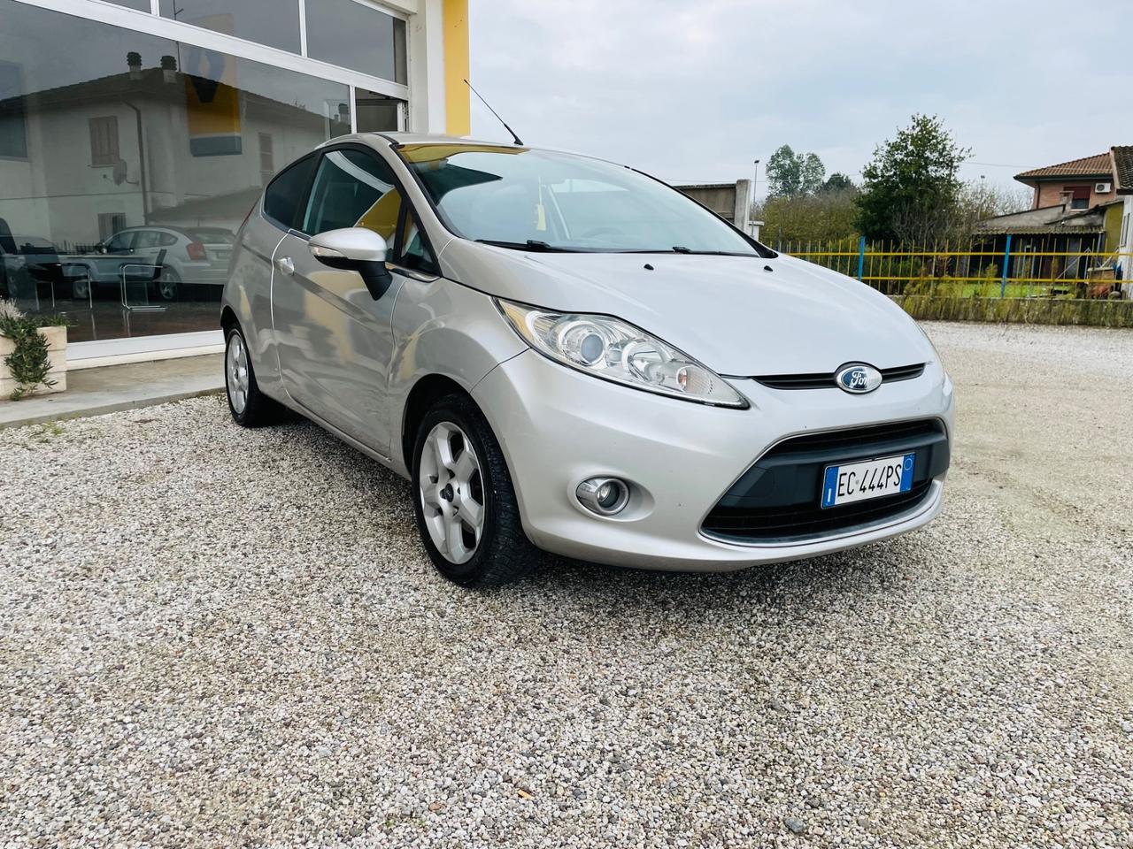 Ford Fiesta 1.4 96CV aut. 3 porte Titanium