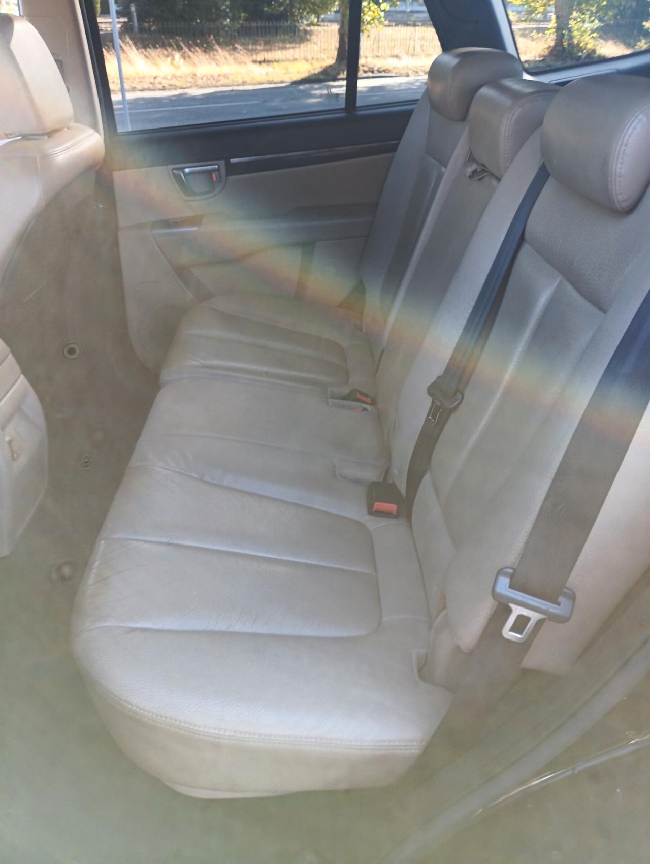 Hyundai Santa Fe 2.2 CRDi AUTOM 4X4 Style 7 POSTI