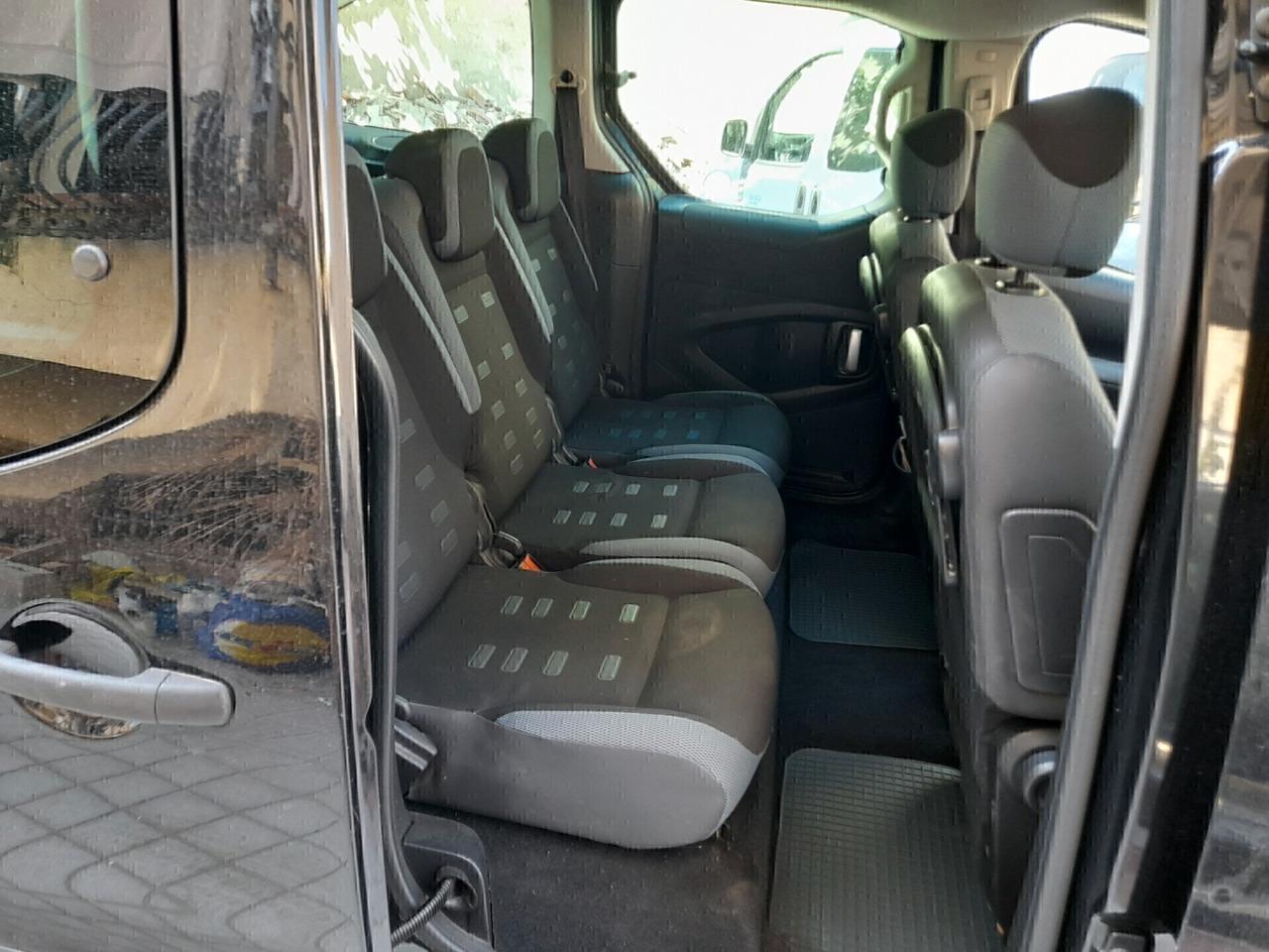 Citroen Berlingo 1.6 VTi 120CV XTR Theatre