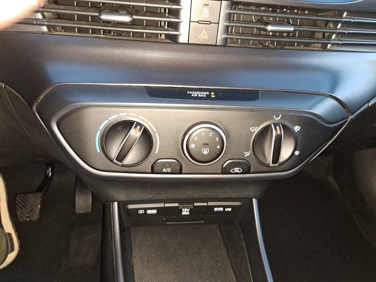 Hyundai i20 1.2 MPI MT Connectline