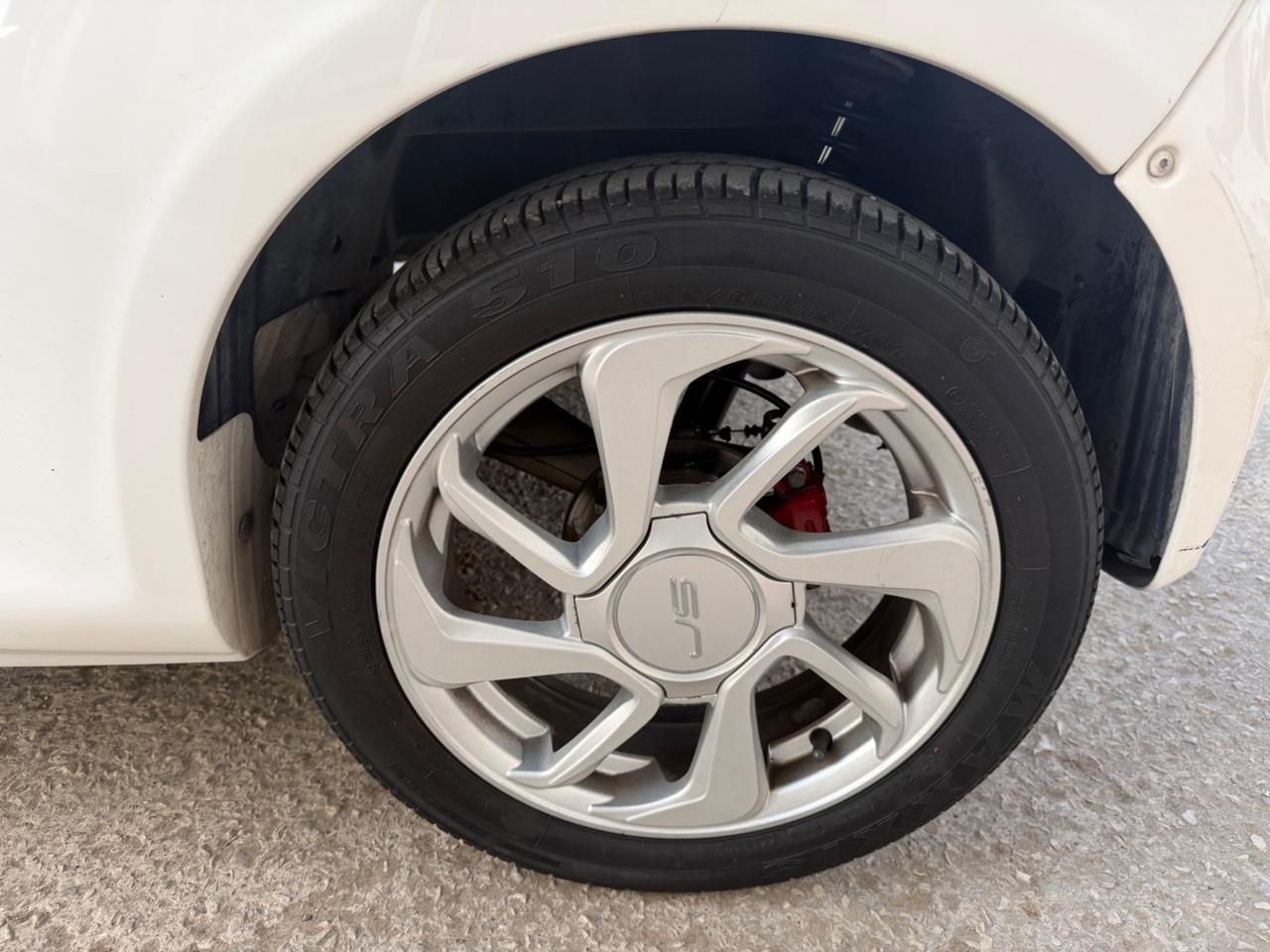 Ligier JS JS50 DCI Revolution Elegance Ice
