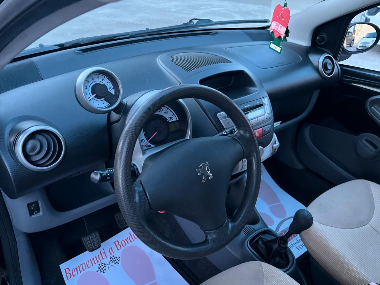 Peugeot 107 1.0 5p. Sweet Years TAGLIANDATA