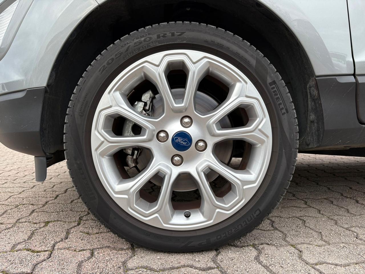 FORD ECOSPORT 1.0 TURBO BENZINA SI A NEOPATENTATI