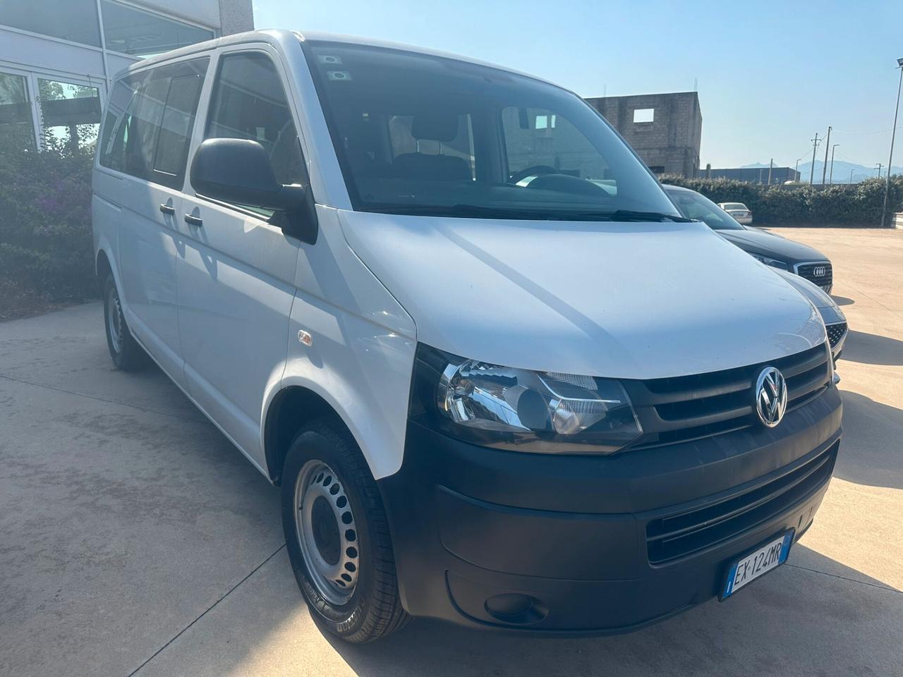 Volkswagen Caravelle 2.0 TDI TRENDLINE