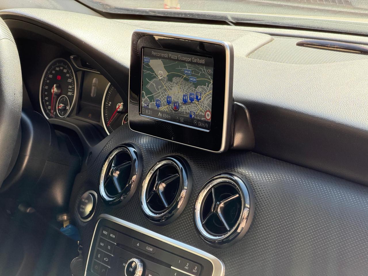 MERCEDES-BENZ A 180 D SPORT 1.5 109 CV