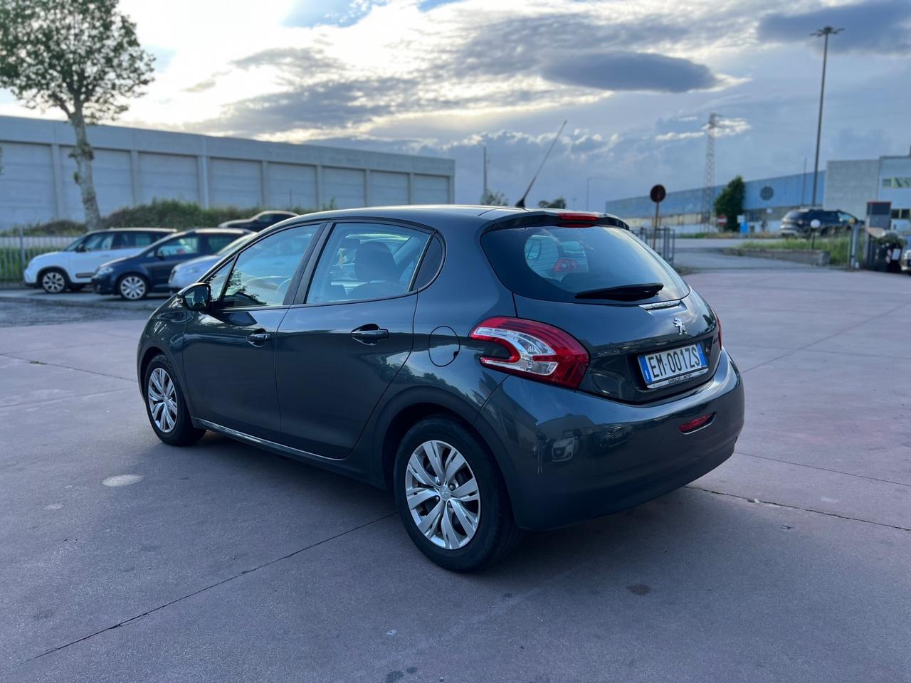 Peugeot 208 1.4 HDi 68 CV 5 porte Active