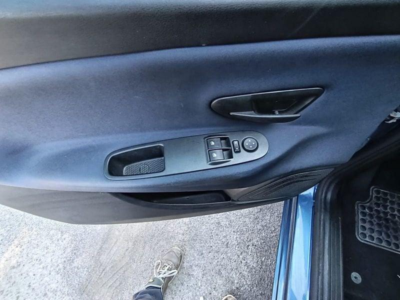 Lancia Ypsilon 1.0 FireFly 70cv Hybrid Gold Plus