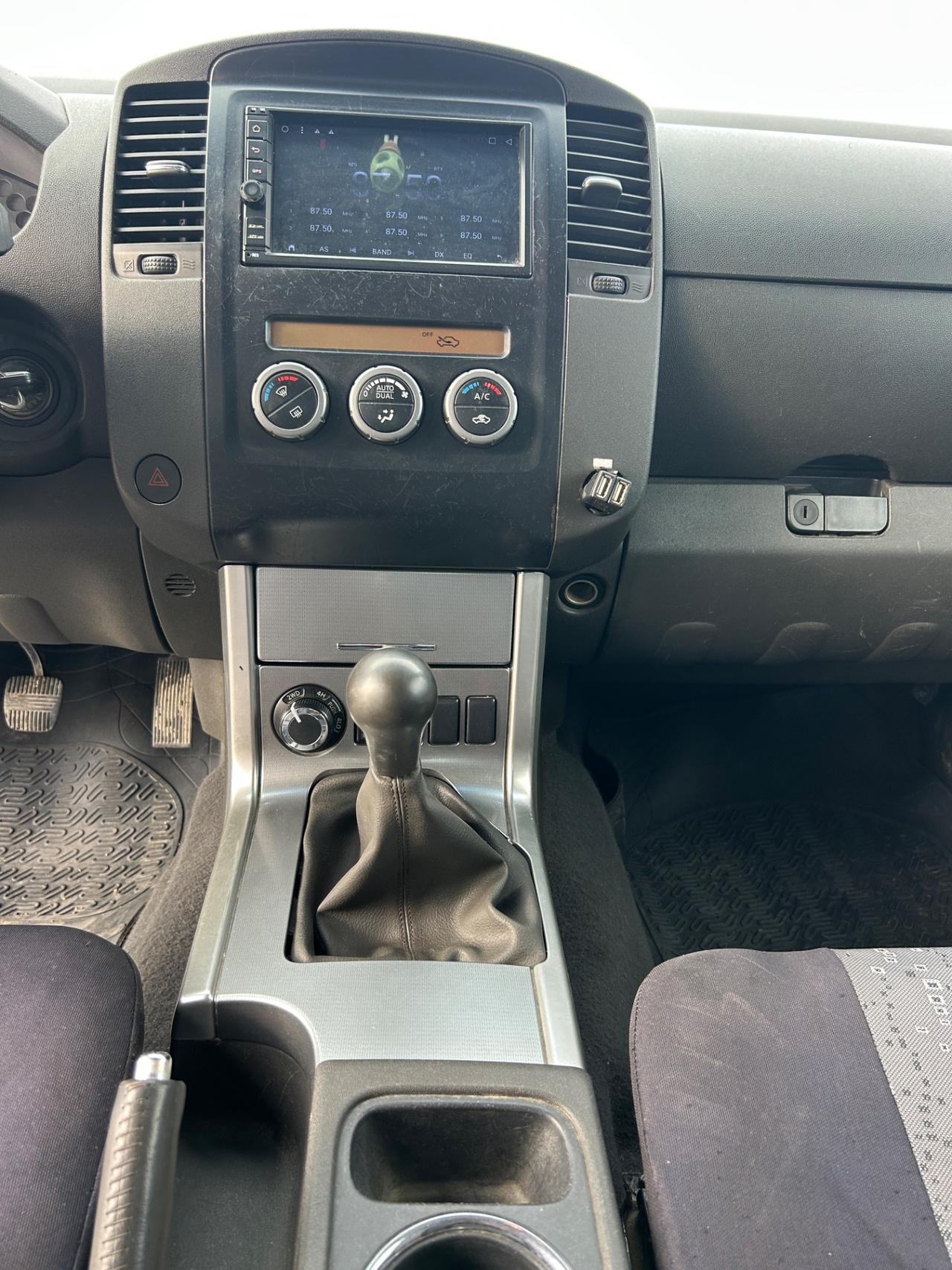 Nissan Navara 2.5 dCi 190CV 4 porte Double Cab XE