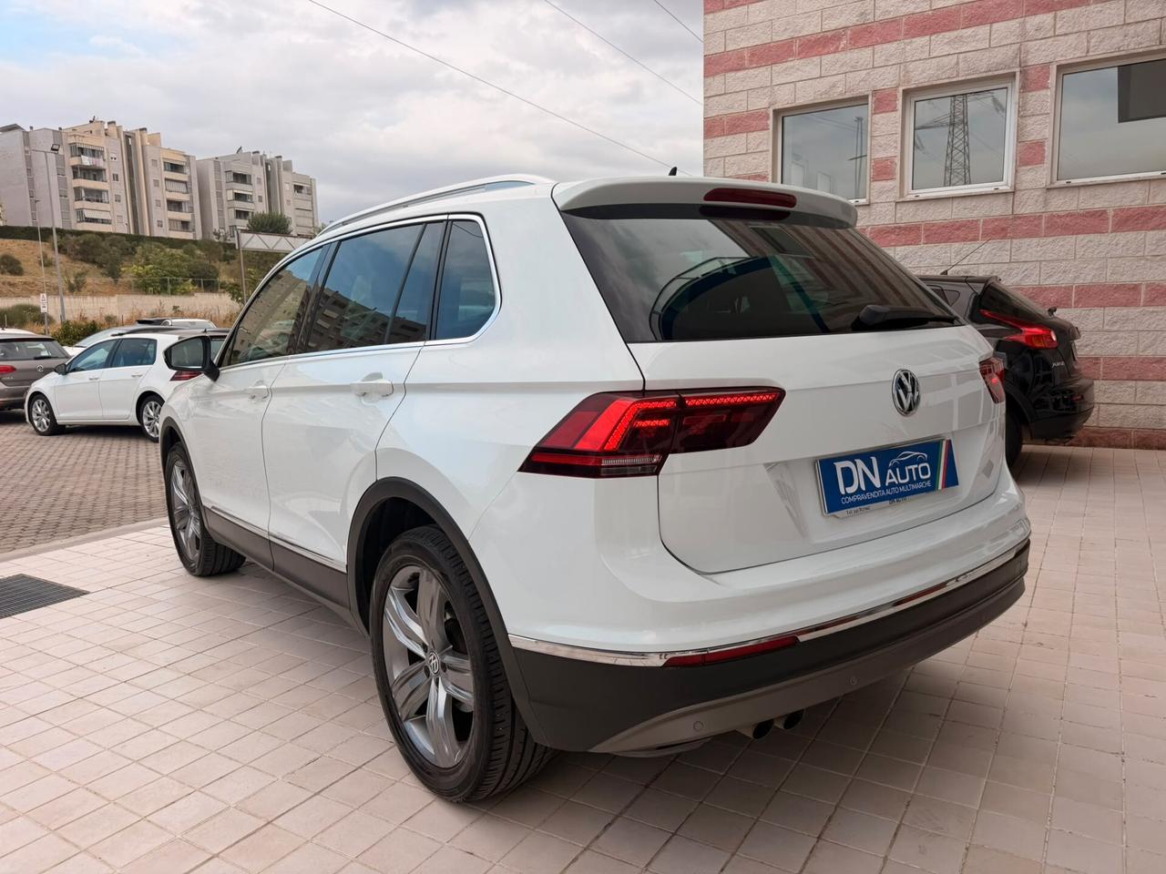 Volkswagen Tiguan 2.0 TDI SCR DSG 4MOTION Executive BMT