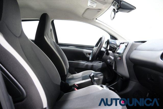 TOYOTA Aygo CONNECT 1.0 VVT-i 72 CV 5 PORTE X-WAVE NEOPATENTAT