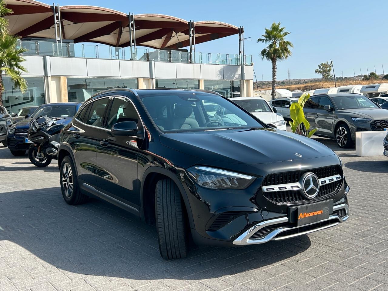 Mercedes-Benz GLA 200 d Progressive Advanced auto KM 0