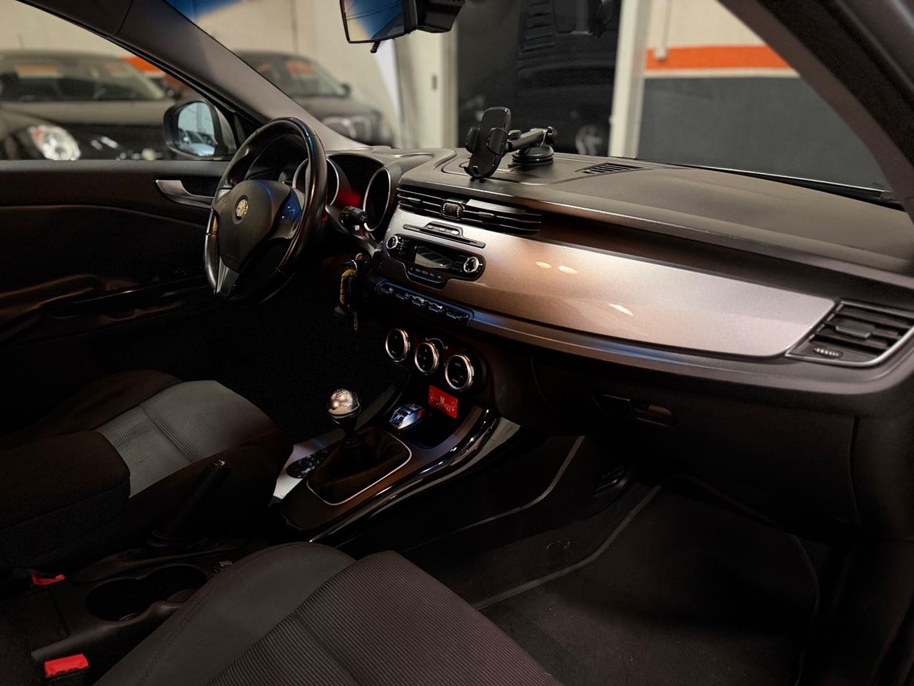 Alfa Romeo Giulietta 1.6 JTDm-2 105 CV Distinctive NEOPATENTATI