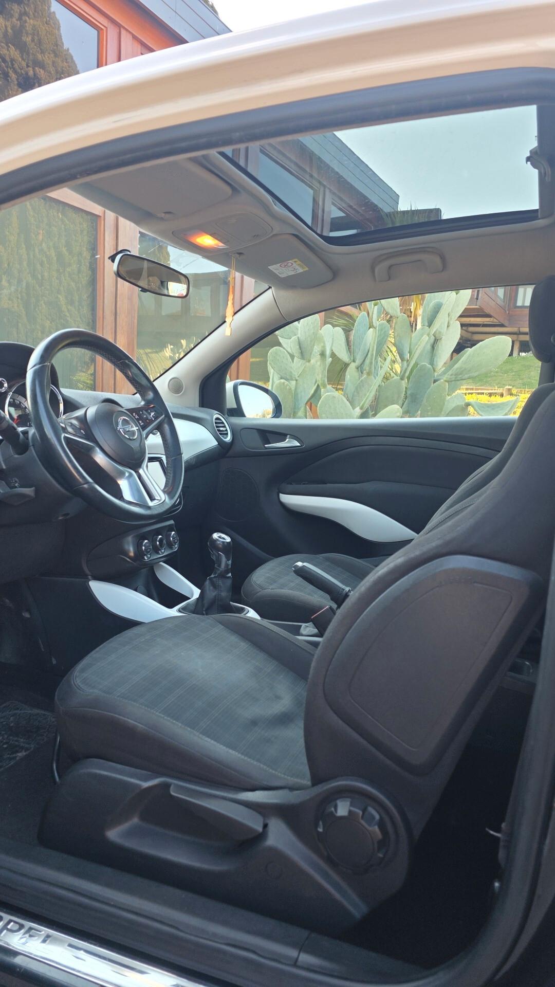 Opel Adam 1.4 87 CV GPL anno 2015