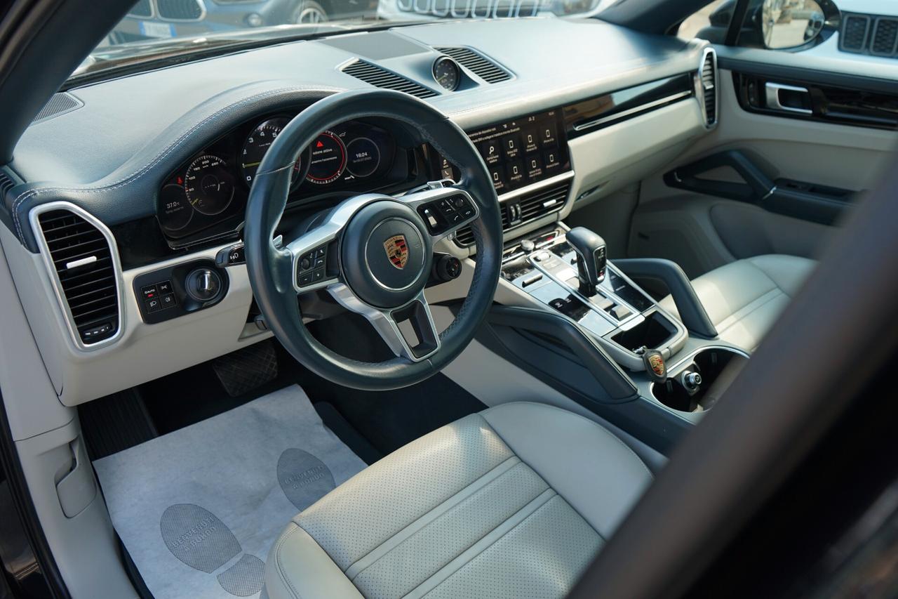 Porsche Cayenne Coupé 3.0 V6 E-Hybrid
