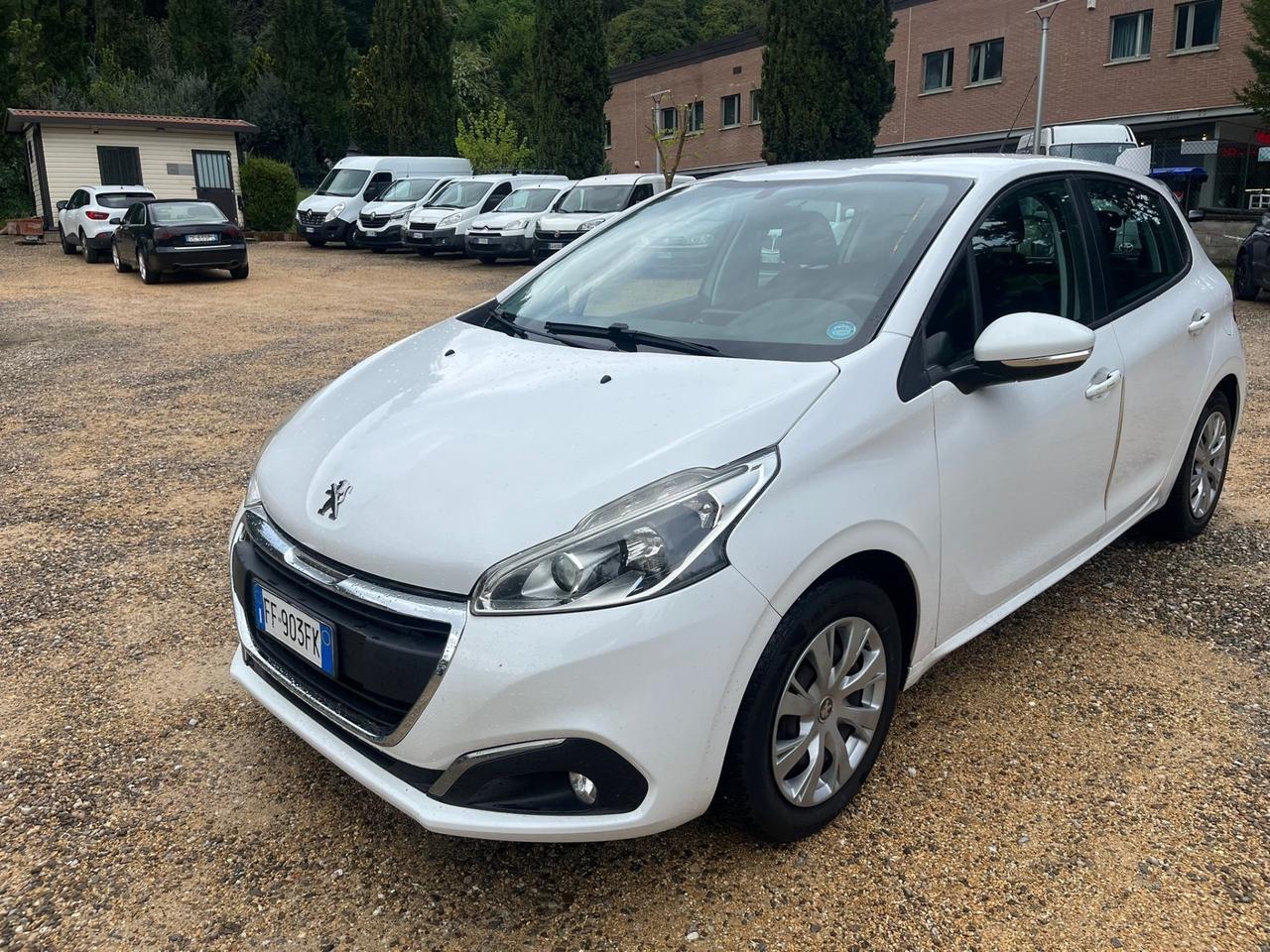 Peugeot 208 1.2 Benzina - Neopatentati - Tagliandi Certificati