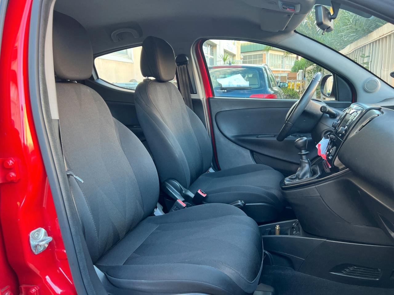 Lancia Ypsilon 1.2 69 CV 5 porte GPL Ecochic Gold