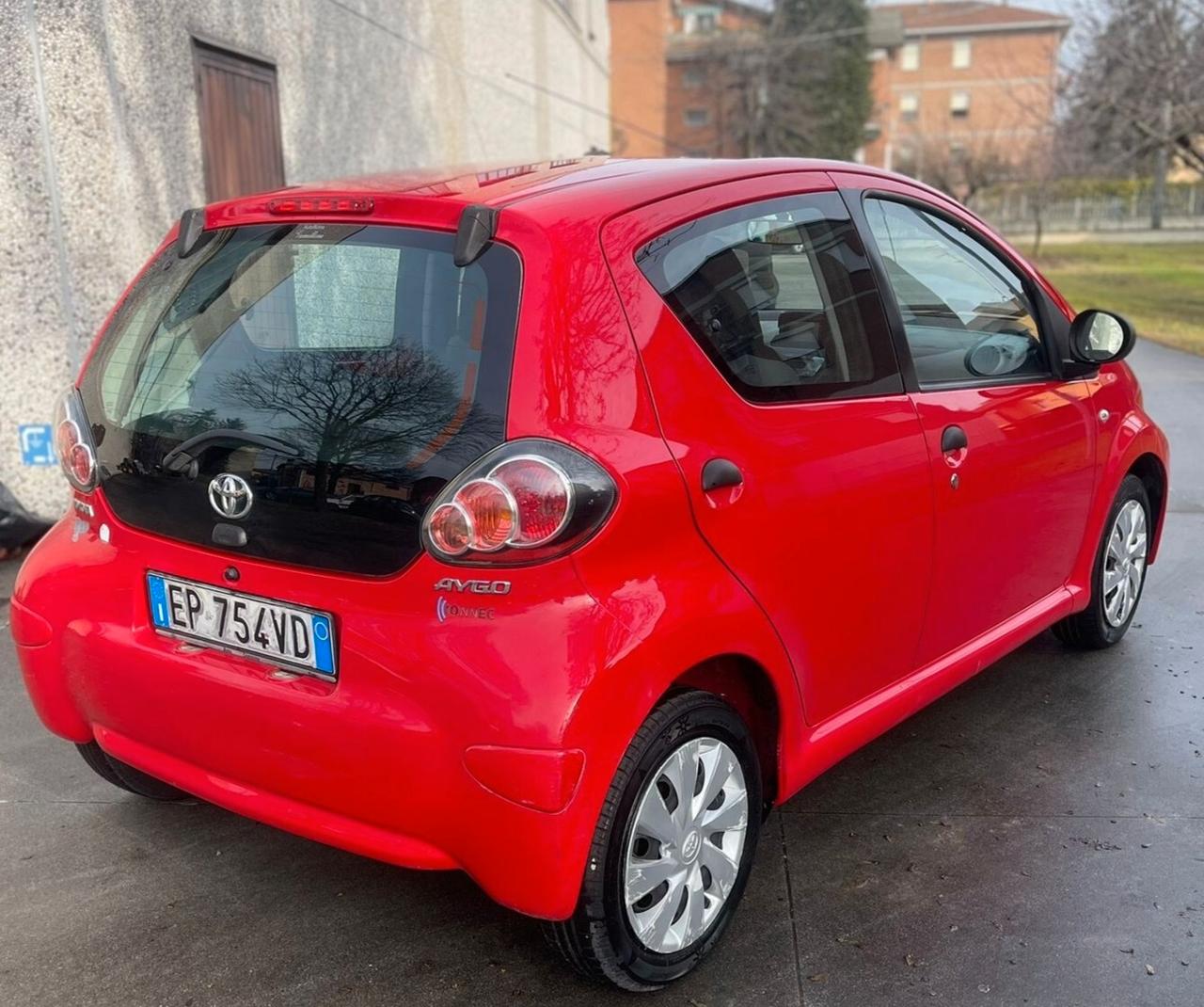 Toyota Aygo 1.0 12V VVT-i 5 porte Active Connect