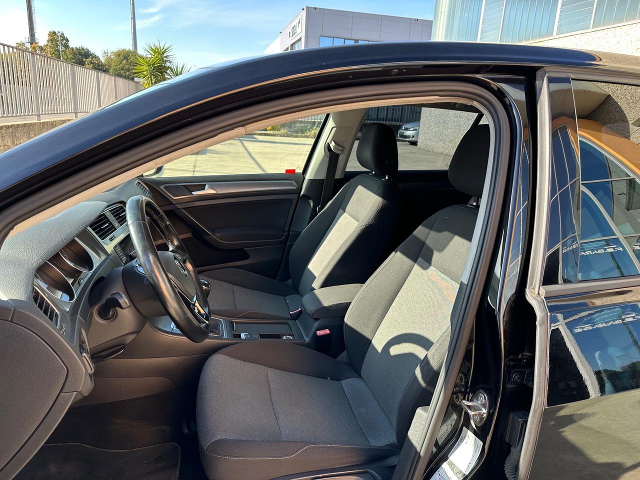 Volkswagen Golf 1.6 TDI 5p. Trendline BlueMotion Technology