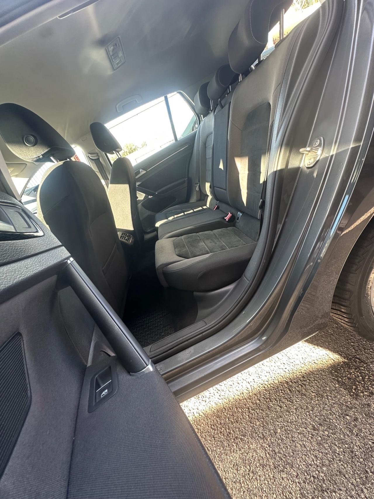 Volkswagen Golf 1.6 TDI 115 CV 5p. Highline BlueMotion Technology