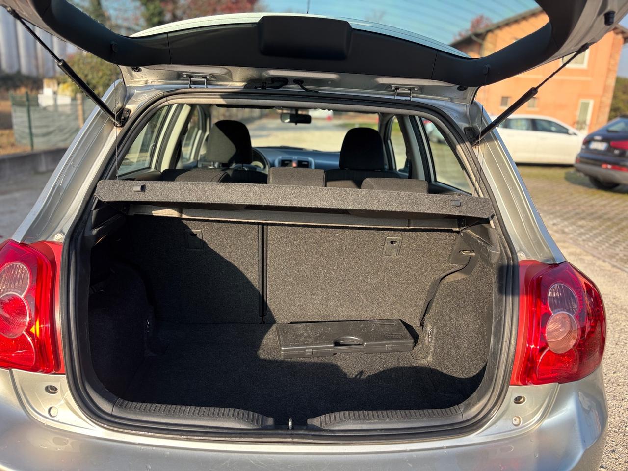 Toyota Auris 1.4 5 porte Sol