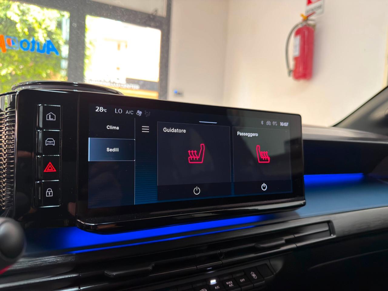 Lancia Ypsilon Hybrid 110CV e-DCT Edizione Cassina