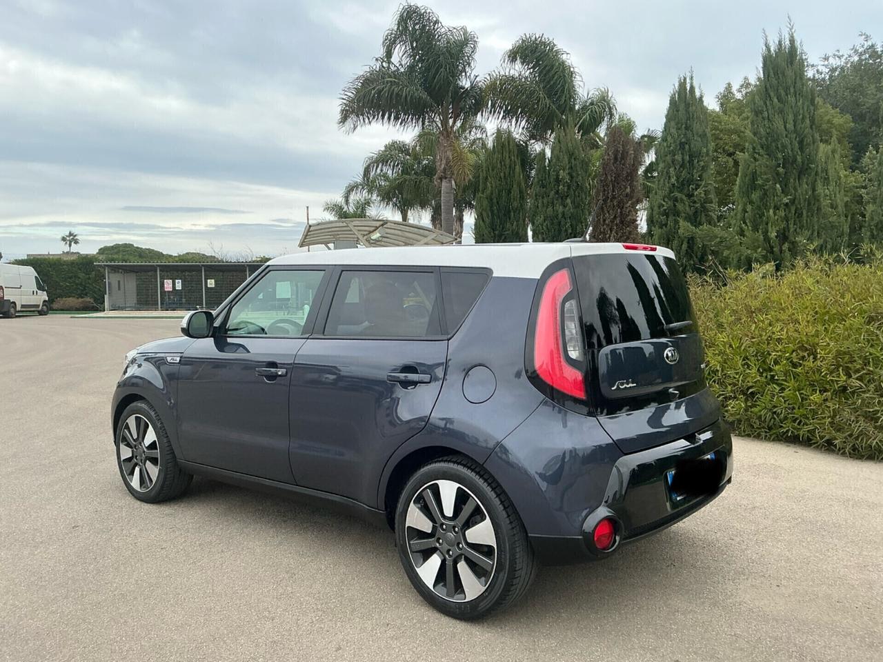 KIA SOUL 1.6 CRDI 136 Cv STRAFULL BI-COLOR 10/2016