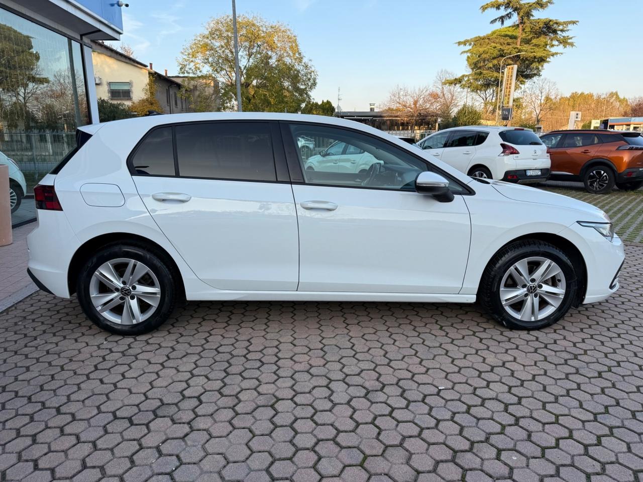 Volkswagen Golf 1.0 TSI EVO Life OK NEOPATENTATI