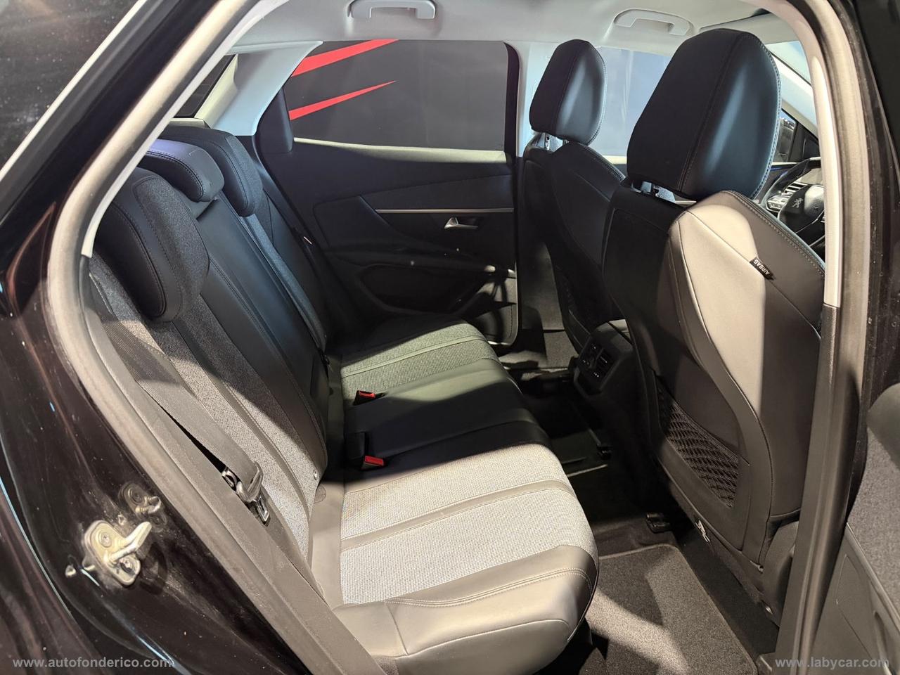 PEUGEOT 3008 BlueHDi 120 S&S Allure