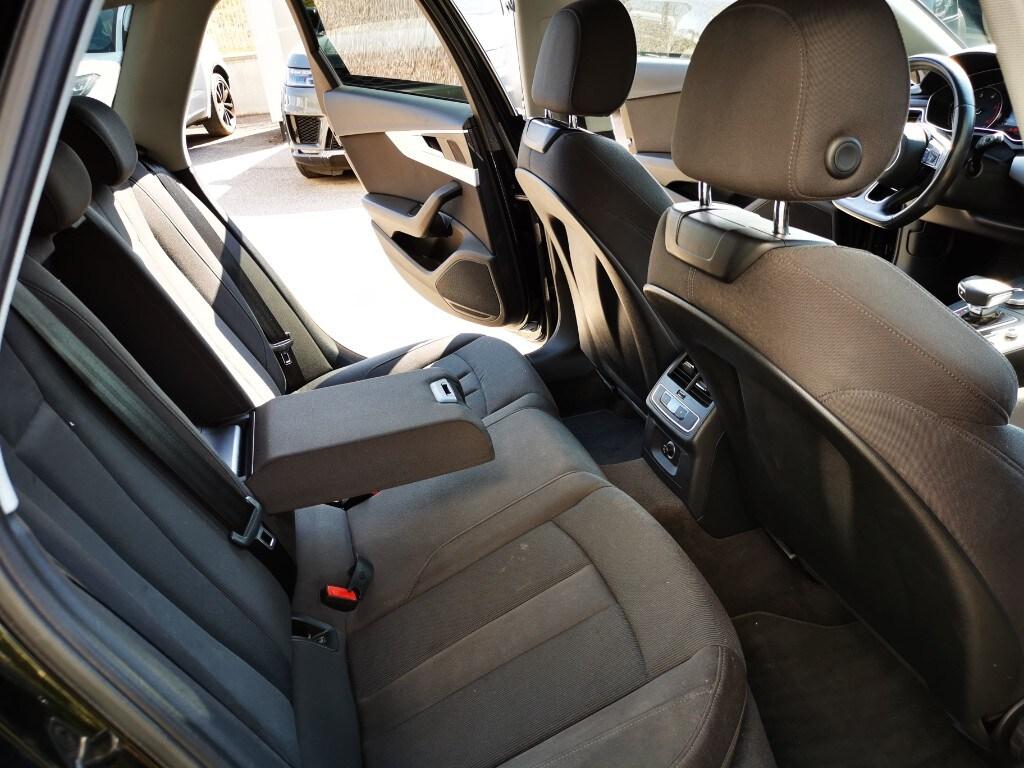 AUDI A4 5ª serie A4 Avant 2.0 TDI 150 CV S tro...