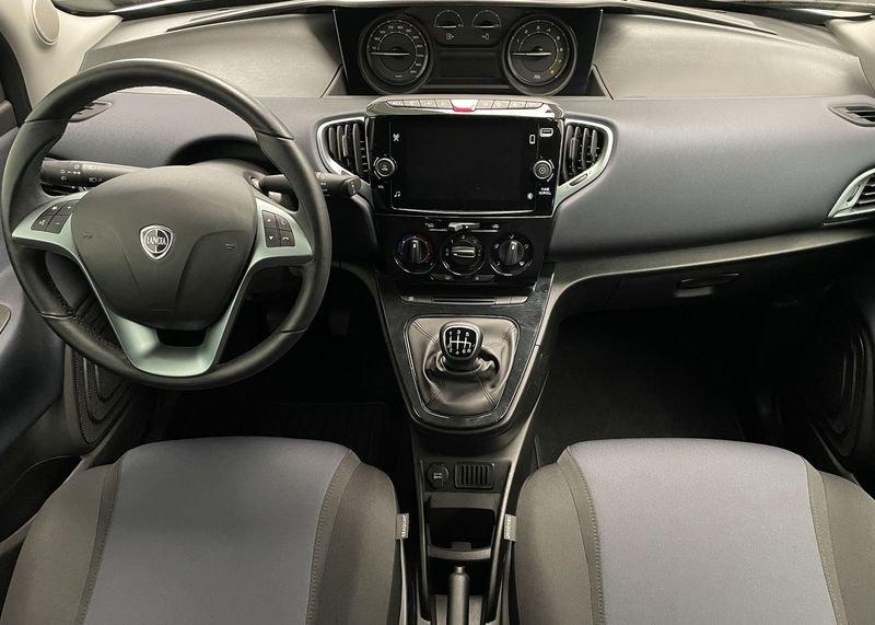 Lancia Ypsilon 1.0 FireFly 5 porte S&S Hybrid Silver Plus