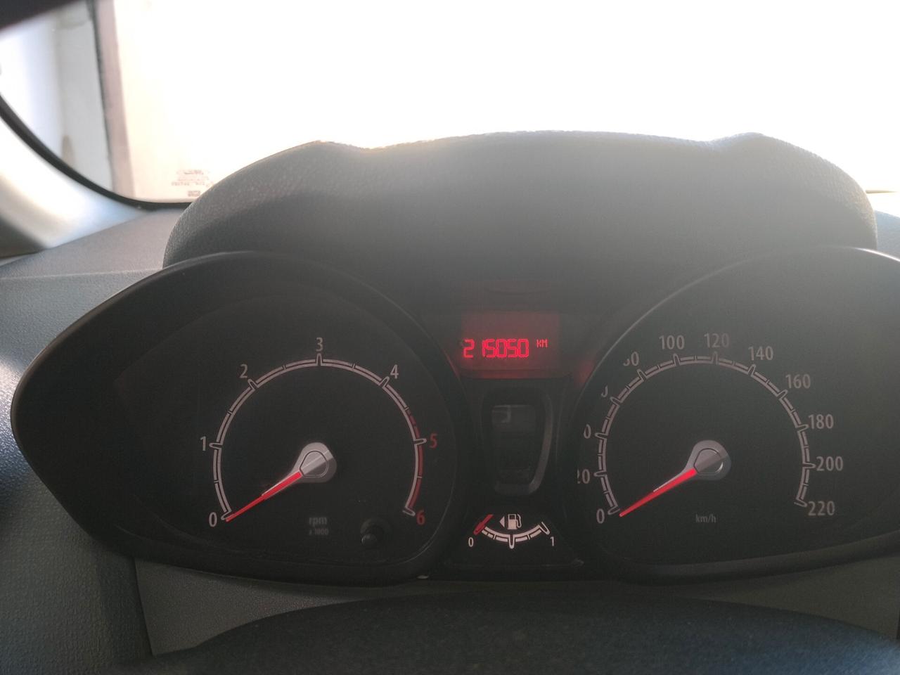 Ford Fiesta 1.4 diesel 2011 CON GARANZIA
