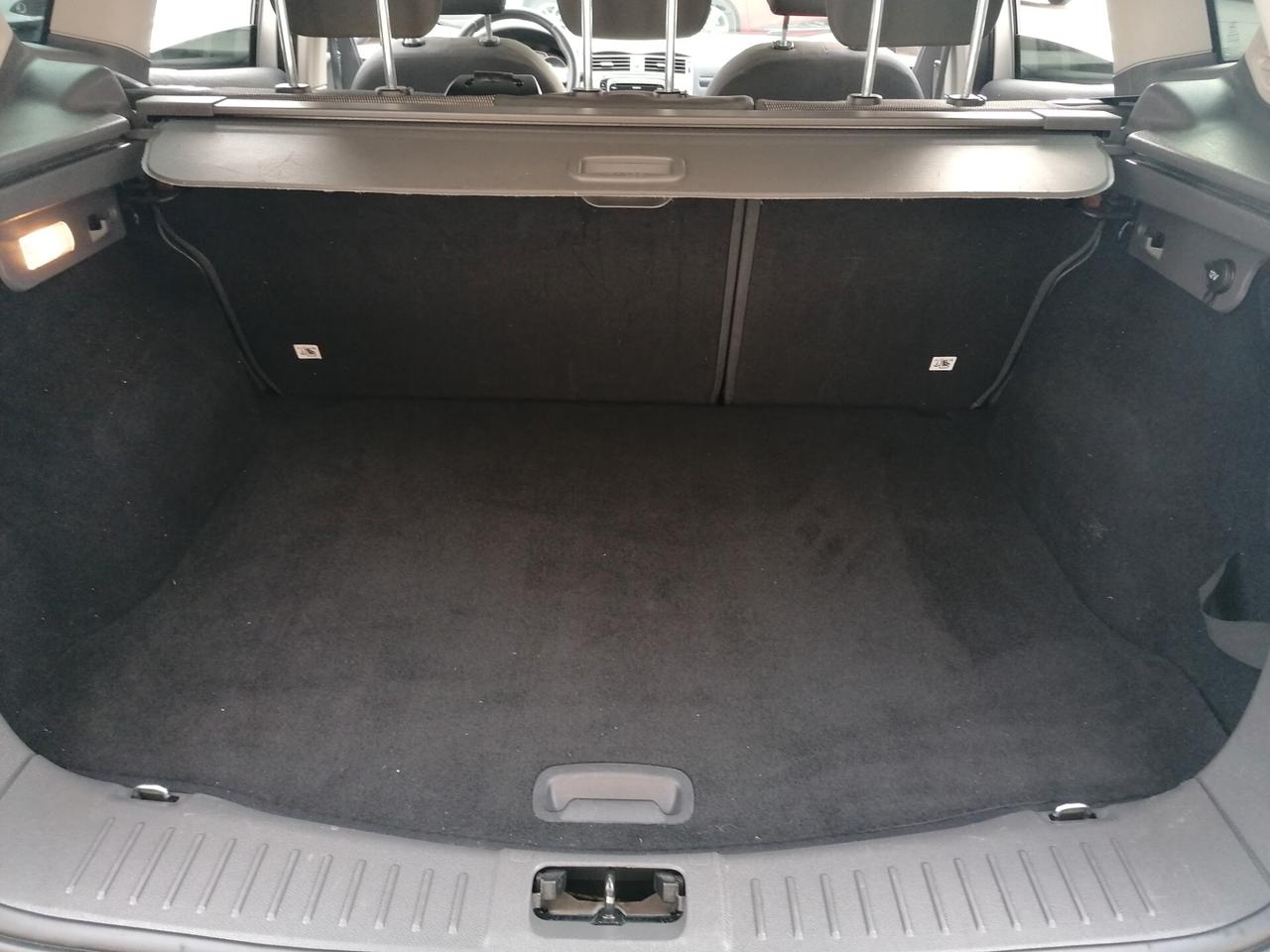 Ford Kuga Kuga+ 2.0 TDCi 140 CV 2WD DPF