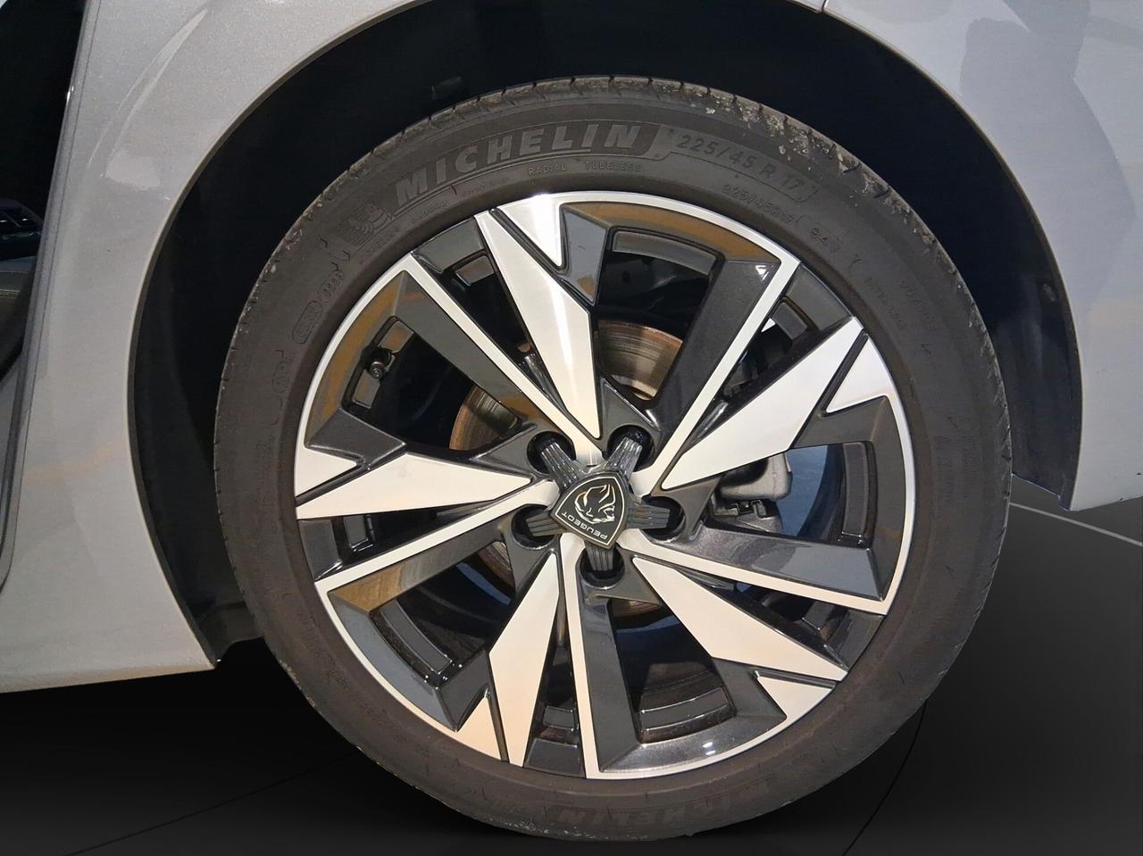 Peugeot 308 PureTech Turbo 130 S&S EAT8 Allure Pack