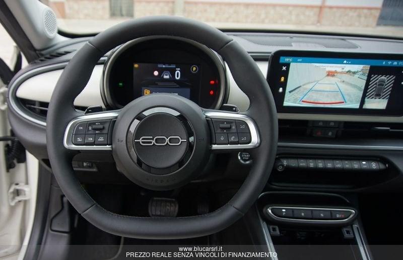 FIAT 600 600 Hybrid 100 CV DCT MHEV La Prima