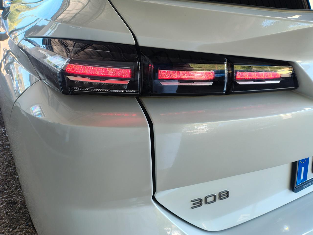 Peugeot 308 BlueHDi 130 S&S EAT8 SW GT Pack