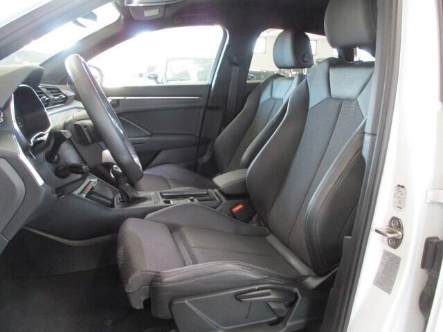 Audi Q3 SPB 35 TDI S tronic Identity Black