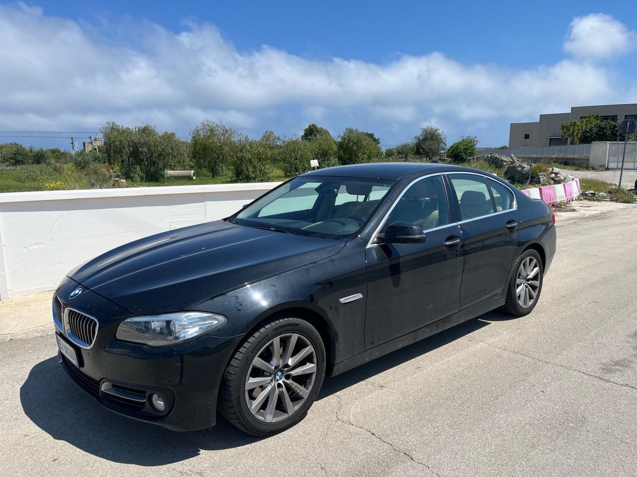 Bmw 520 520d xDrive LEGGI ANNUNCIO