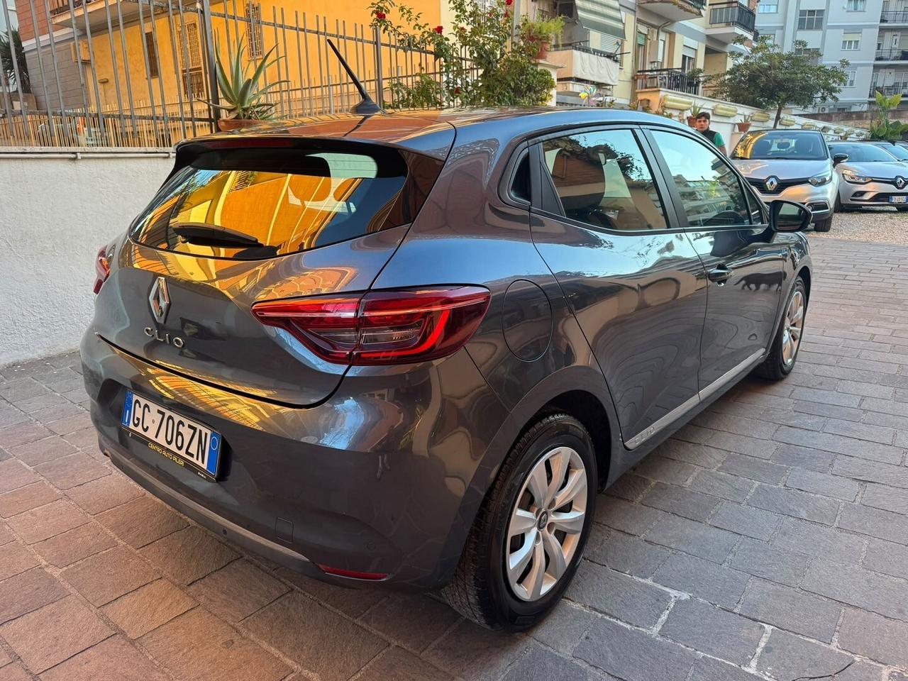 RENAULT Clio Tce 100CV GPL 5 porte Intens