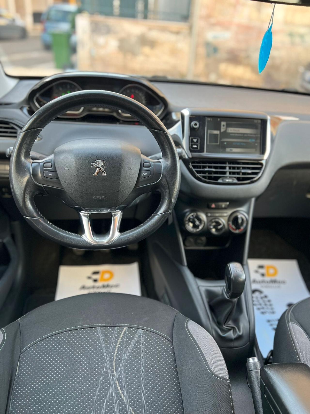 Peugeot 208 1.4 HDi 68 CV 5 porte Allure