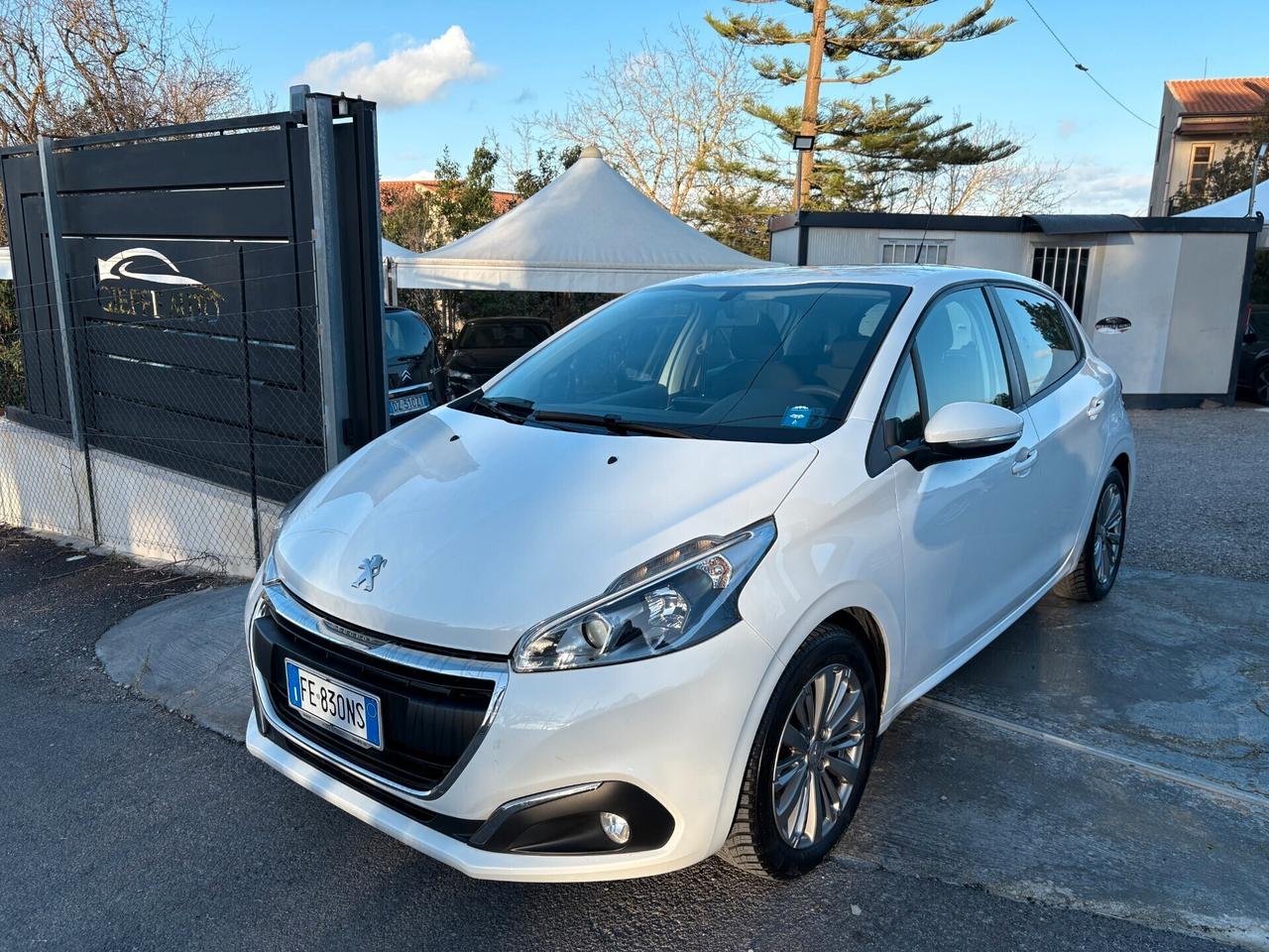 Peugeot 208 Allure